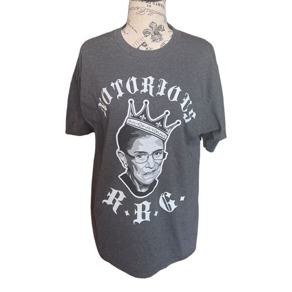 Women’s Notorious RBG Ruth Bader Ginsburg Grey Short Sleeve T Size Large - Picture 1 of 2